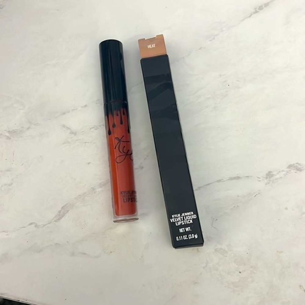 NEW KYLIE VELVET MATTE LIP KIT